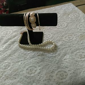 💎💎💎💎Rue21 bracelets💎